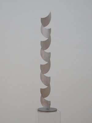 Roland Phleps: Vibrierende Stele