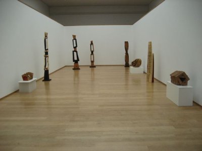 Blick in die Ausstellungshalle