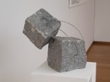 Michael Danner: Skulptur "Labiler Halt - auf der Ecke"