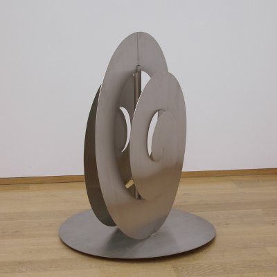 Roland Phleps: Skulptur "Amphispira" - Arithmetische Doppelspirale am Mast