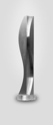 János Fajó: Skulptur "Hullám-test Párhuzammal VII" ("Wave-body with Parallel")