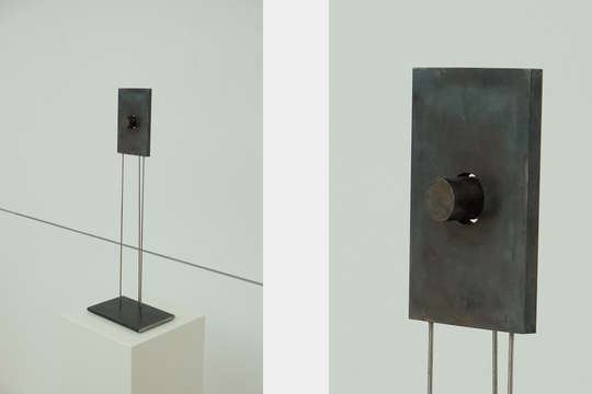 Jürgen Heinz: Skulptur "In One Another"