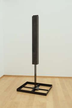 Jürgen Heinz: Skulptur "Pendulum II"