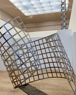 Roland Phleps: Gitter-Rechteck, spiralig gerundet