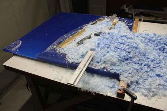 Eine Paraffinarbeit entsteht im Atelier von Norbert Müller-Everling