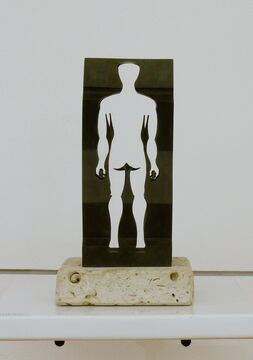 Johannes von Stumm: Skulptur "Kouros"
