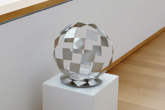 Roland Phleps: Quadrate-Globus II