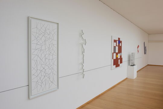 Werke von Norbert Thomas auf der Galerie der Ausstellungshalle