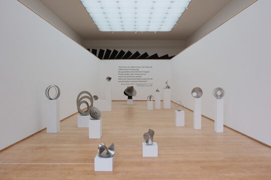 Ausstellung "Vom Kreis zur Kugel und wieder zurück" von Roland Phleps