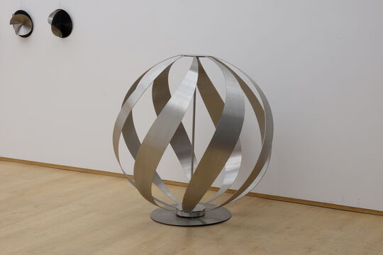 Roland Phleps: Flammenkugel