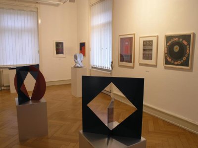 Galerie Emilia Suciu, Ettlingen: Ausstellung "Künstler	aus Rumänien im Ausland - die letzten 70 Jahre"