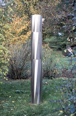 Roland Phleps - Gitterstele, zylindrisch
