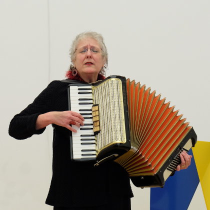K. Müther, Akkordeon und Gesang