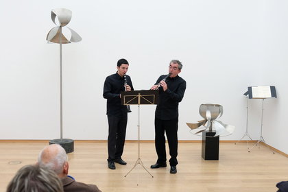 N. Miorada und M. Miorada beim Matinée-Konzert in der Skulpturenhalle